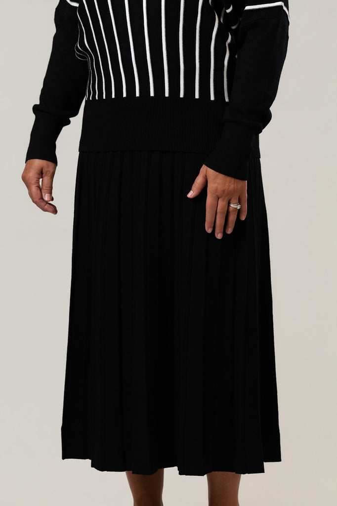 Marble Pleated Cotton Sweater Knit Skirt - Black