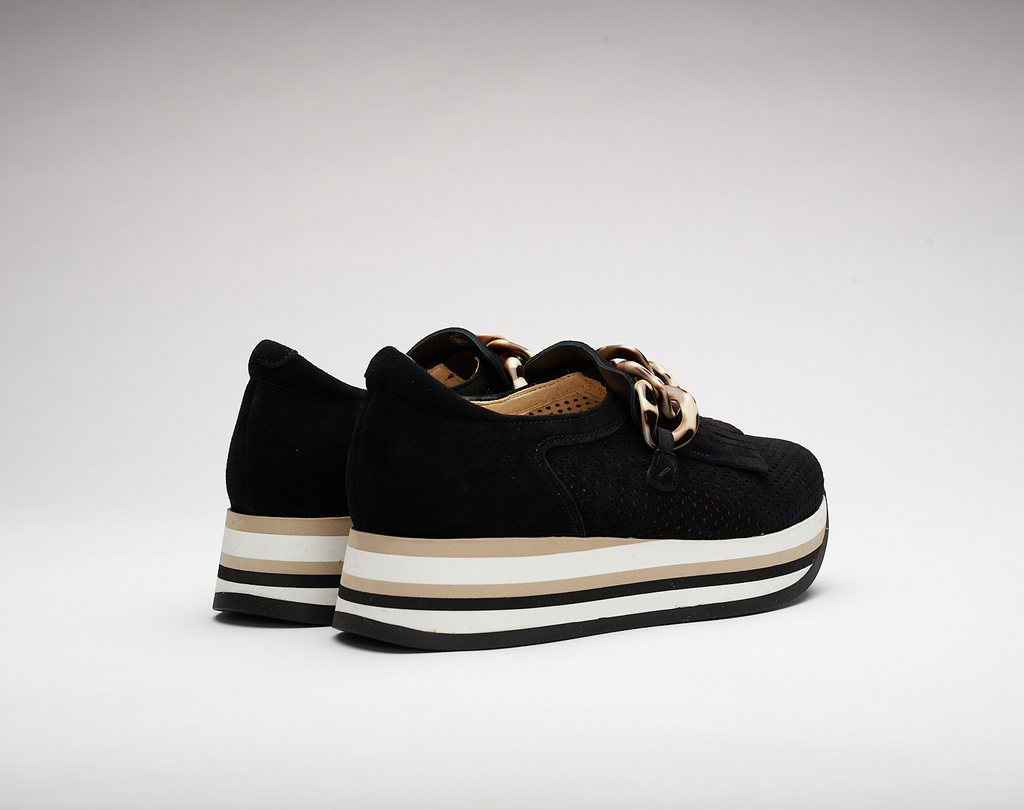 Softwaves Cadie Slip On Leather Platform Sneaker - Black