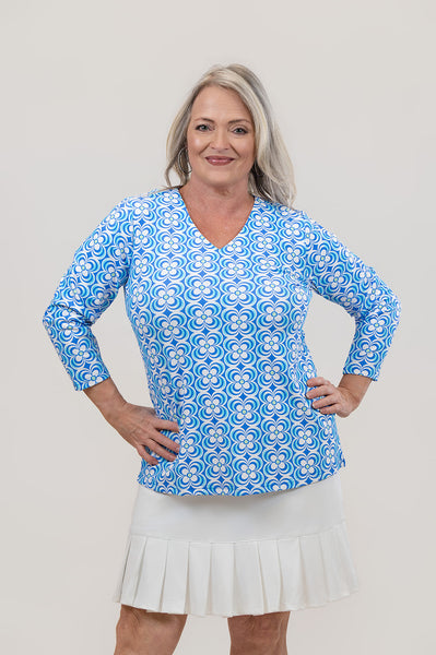 Lulu-B V-Neck Digital Daisy Print 3/4 Sleeve Top - Blue/White