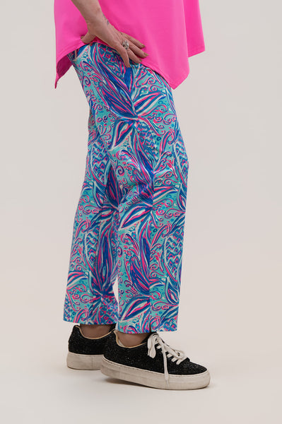 Lulu-B Pineapple Print Pull On Capri Pant - Multicolor