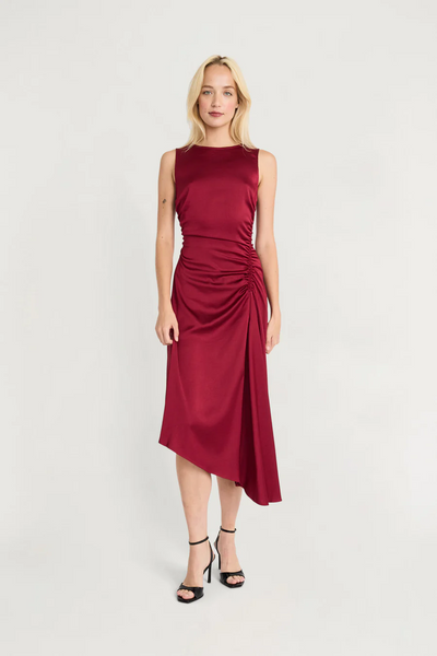 Luxely Finch Ruched Satin Sleeveless Midi Dress - Rumba Red