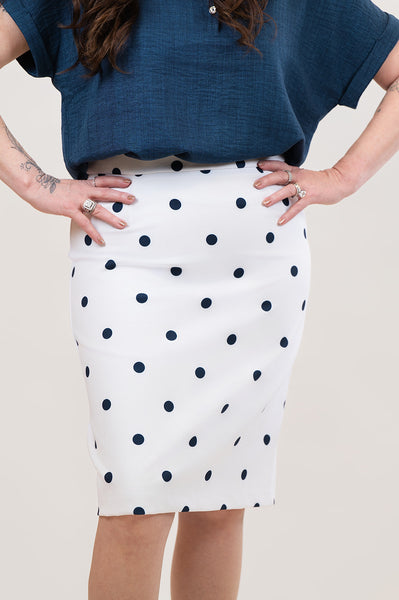 Steven Guy Knee Length Straight Skirt - White/Navy