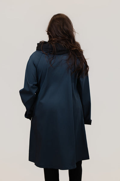 Oopera Reversible Parisian Button Front Raincoat - Black/Navy