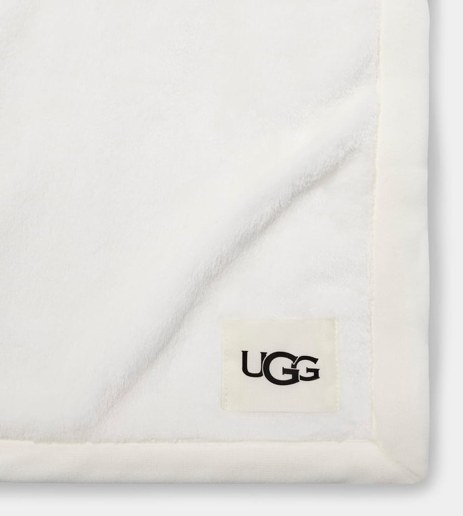 UGG® Duffield Throw II - Cream