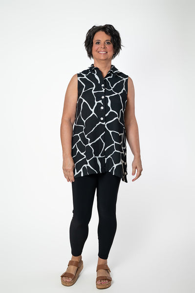 Pure Essence Sleeveless Button Neck Abstract Print Tunic - Black/White